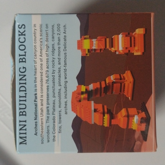 Mini Building Blocks Set - Arches National Park & Bald Eagle unopened 12 + - Picture 2 of 5